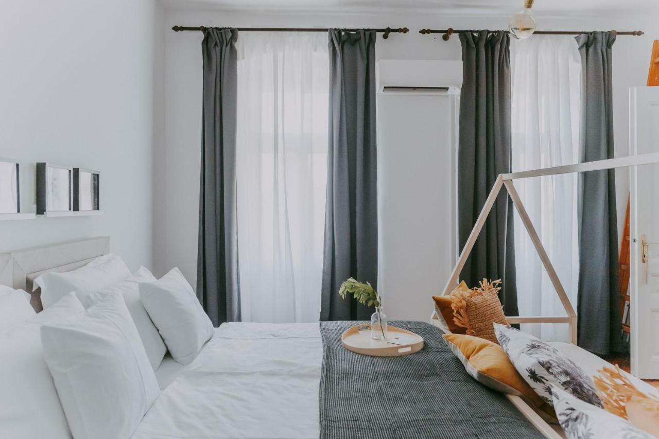 Alloro Boutique Apartment 普拉 外观 照片