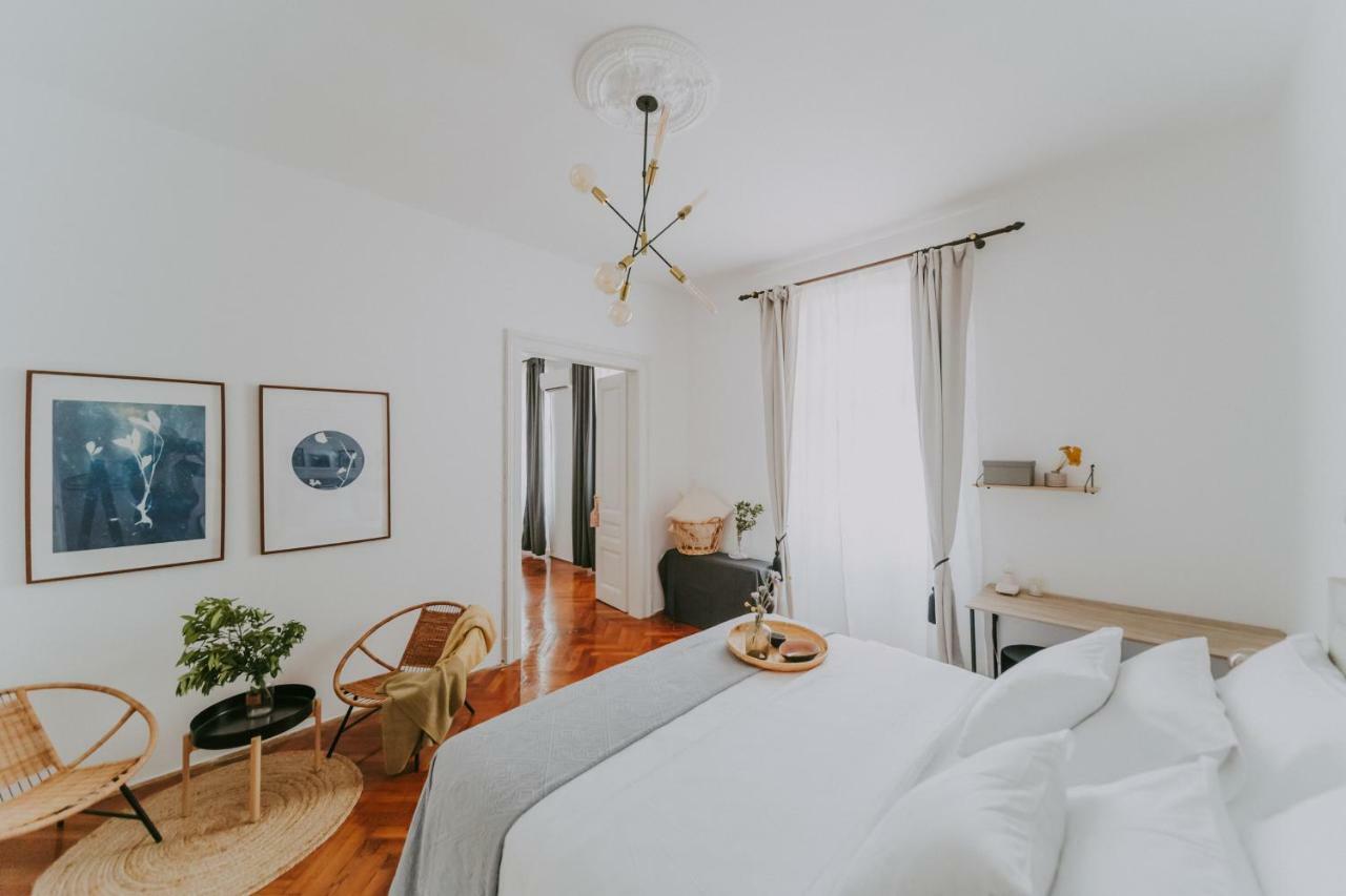 Alloro Boutique Apartment 普拉 外观 照片