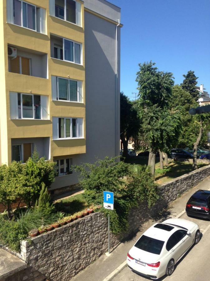 Alloro Boutique Apartment 普拉 外观 照片