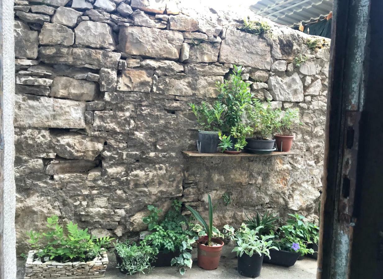 Alloro Boutique Apartment 普拉 外观 照片